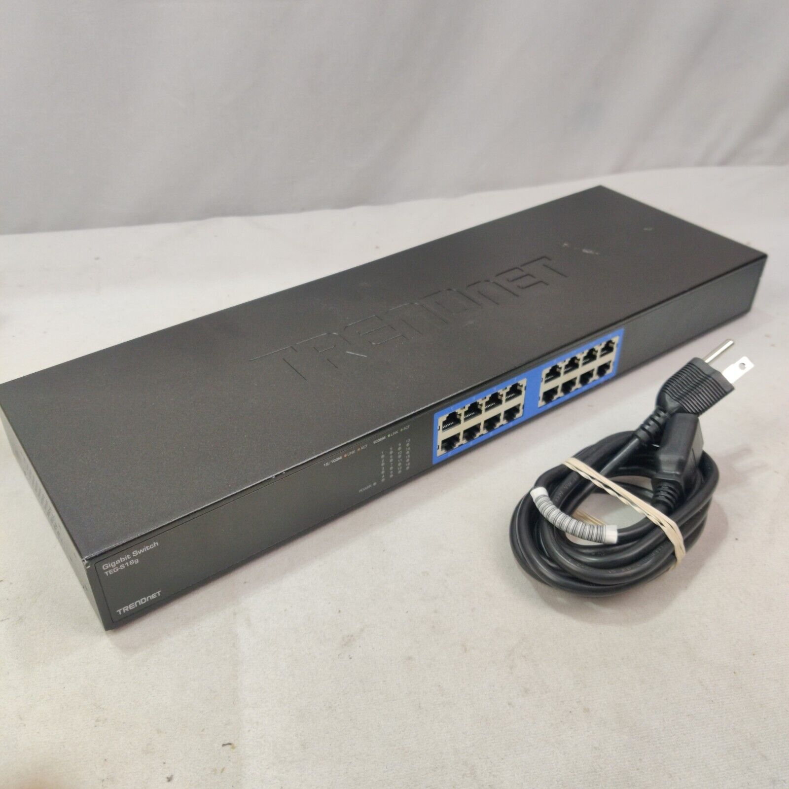 TRENDnet TEG-S16g 16-Port Gigabit Ethernet Switch 