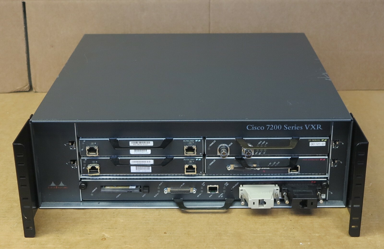 Cisco 7204VXR Modular Router 4U Chassis + NPE-175 PA-VXC-2TE1+ Fast Ethernet Mod