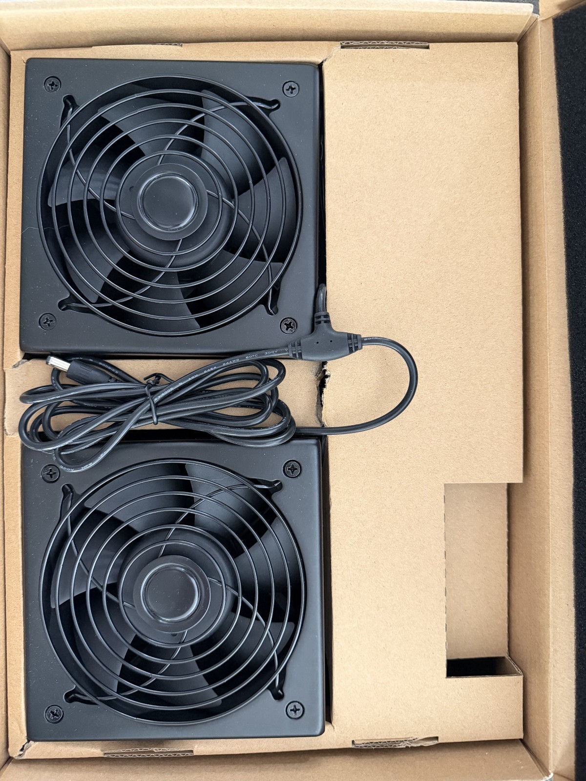 AC Infinity AC-RRF7 Cloudplate Rack Roof Fan Kit – New in Box