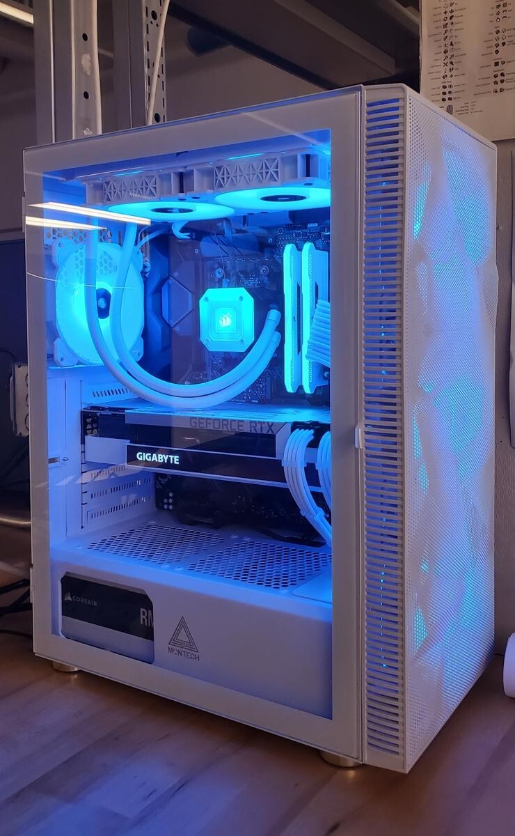 [PRE-ORDER] Custom-Made High-End Gaming PC (request to change parts)