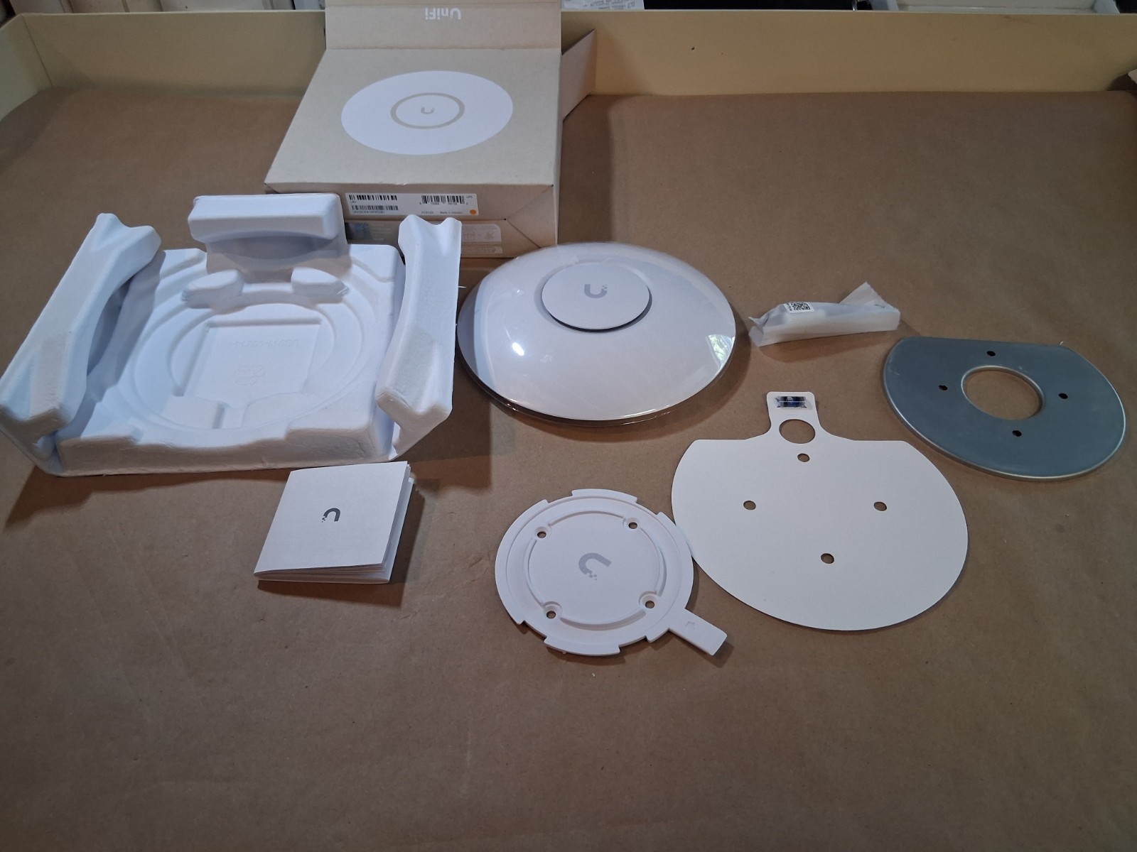 Ubiquiti U6+ Wireless Access Point SWX-U6P