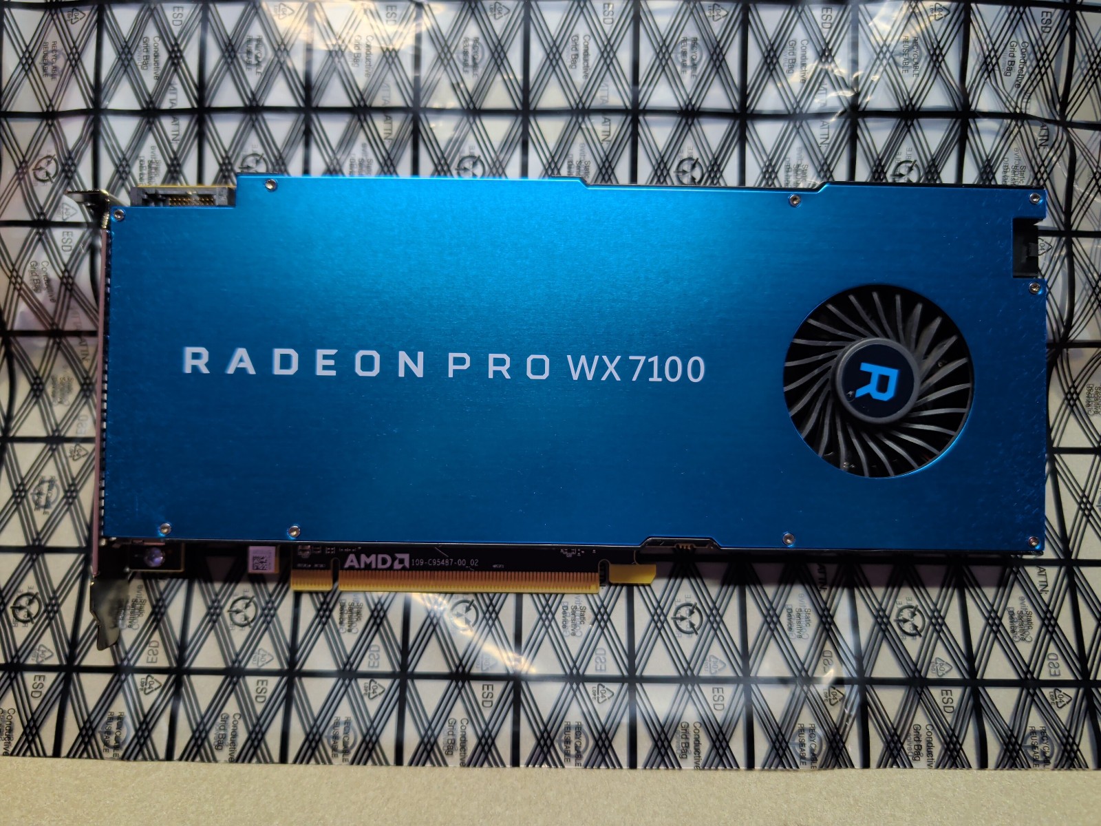 AMD Radeon Pro WX7100 8GB GDDR5 Graphics Card 4x DisplayPort Dell XFR29 Tested