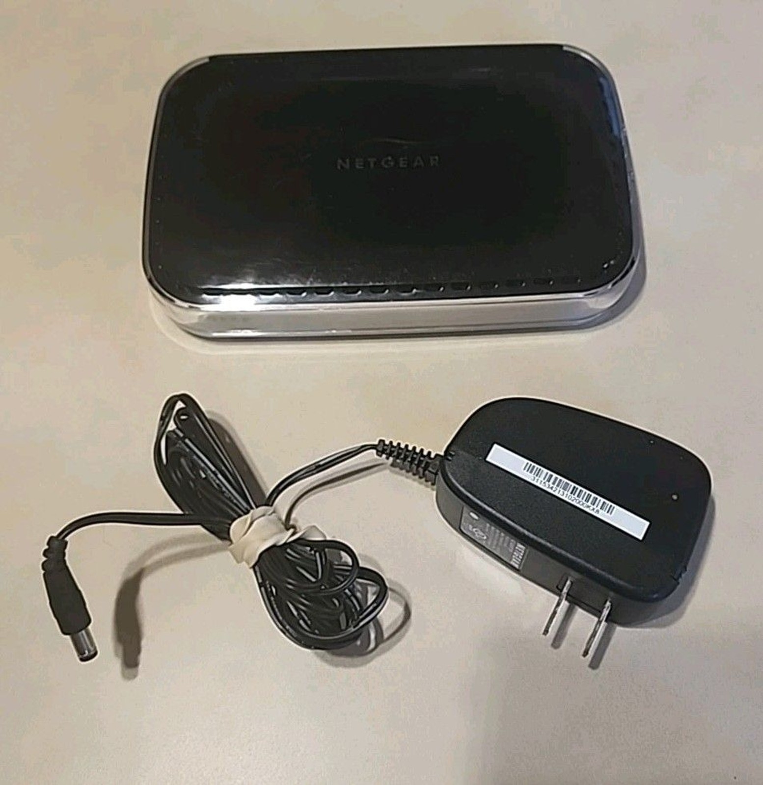 Netgear N150 Wireless Router WNR1000 v3 With T012LF1209 Adapter 12V 1A   WNR1000