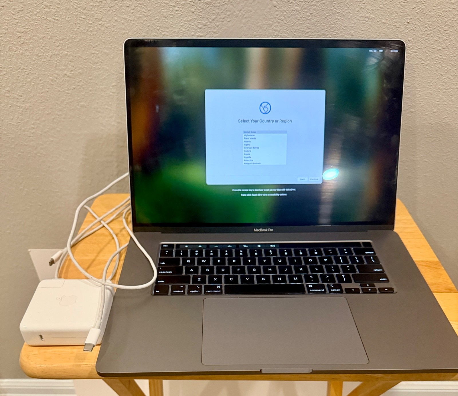Apple MacBook Pro 16" 2019 Core i9 2.3GHz 16GB RAM 1TB SSD A2141 Space Gray