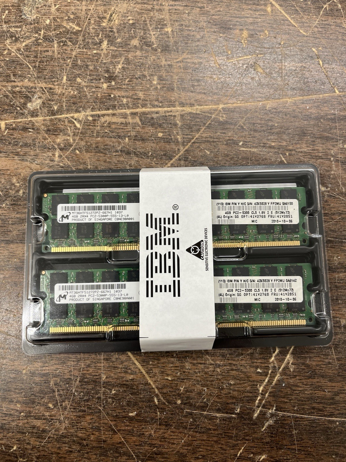 New Genuine IBM 8GB (2X4GB) PC2-5300 RAM Memory Kit 41Y2768