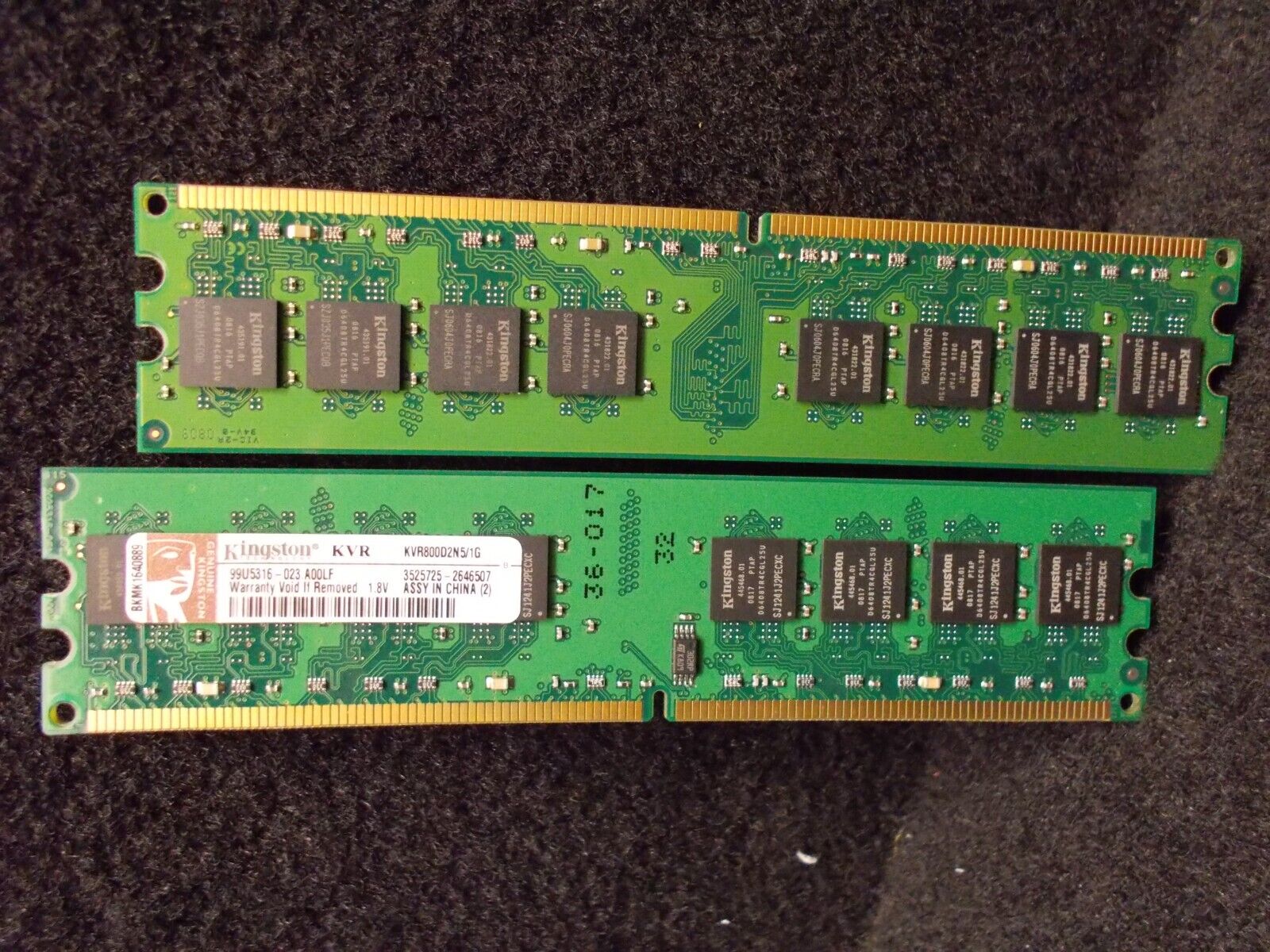 2x 1 GB DDR2-RAM, PC2-6400U, Non-Ecc, Kingston KVR800D2N5/0.0353oz, 99U531.