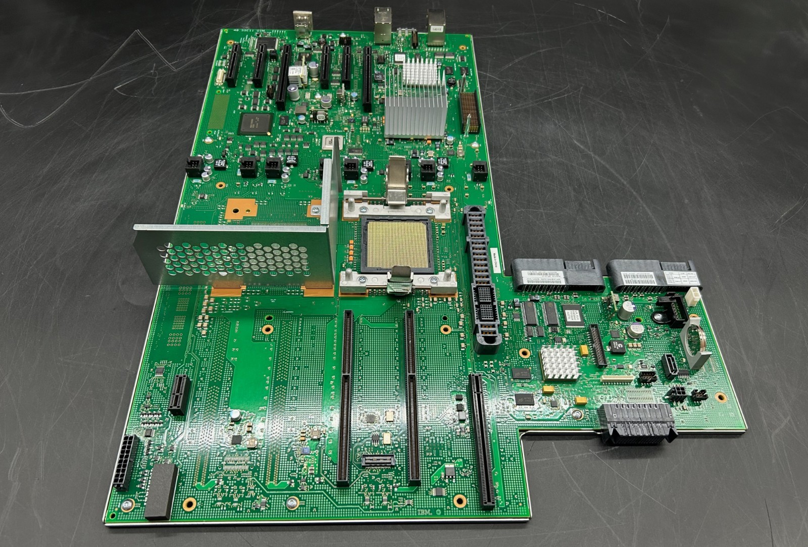 IBM System Backplane, 00E3129