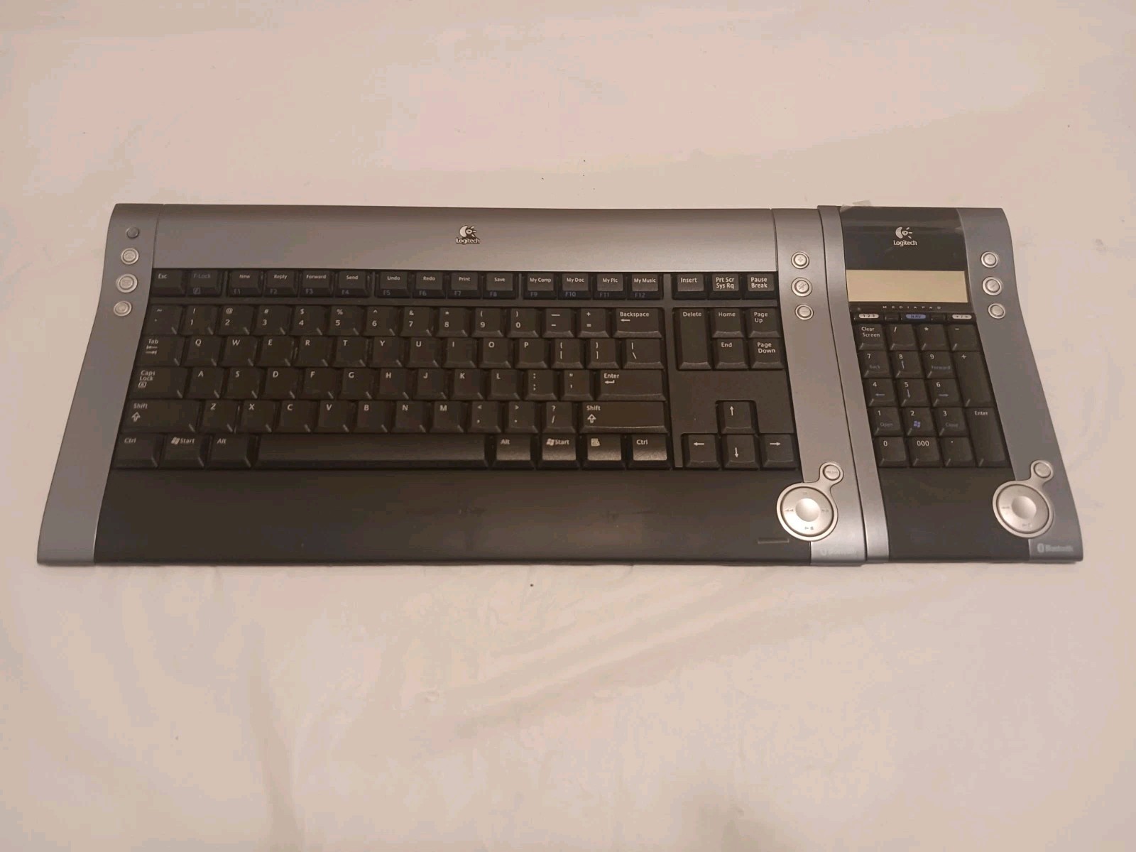 Logitech diNovo Keyboard Bluetooth With Media Pad