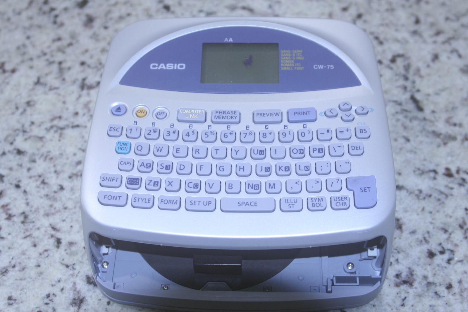 Casio CW-75 Disc Title Printer - Missing Cover - 8x AA Battery Powered