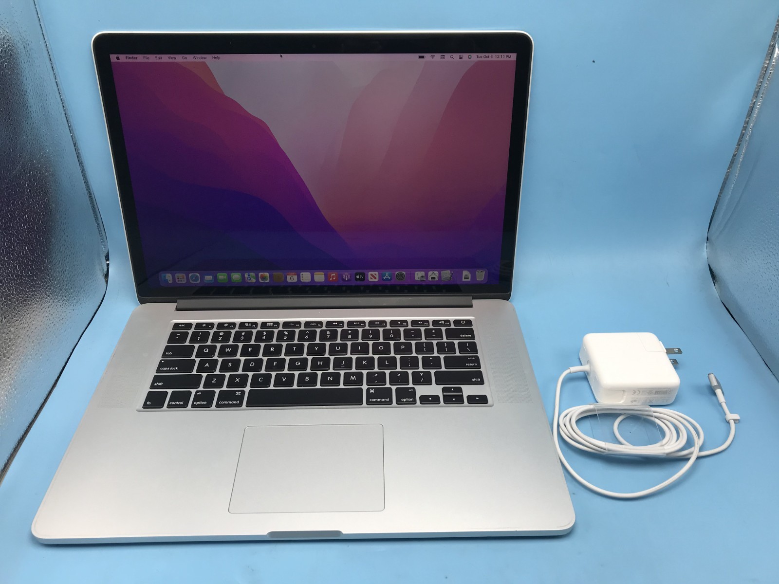 Apple MacBook Pro Retina 15" A1398 2.2GHz Core i7 16GB RAM 256GB SSD Mid 2015