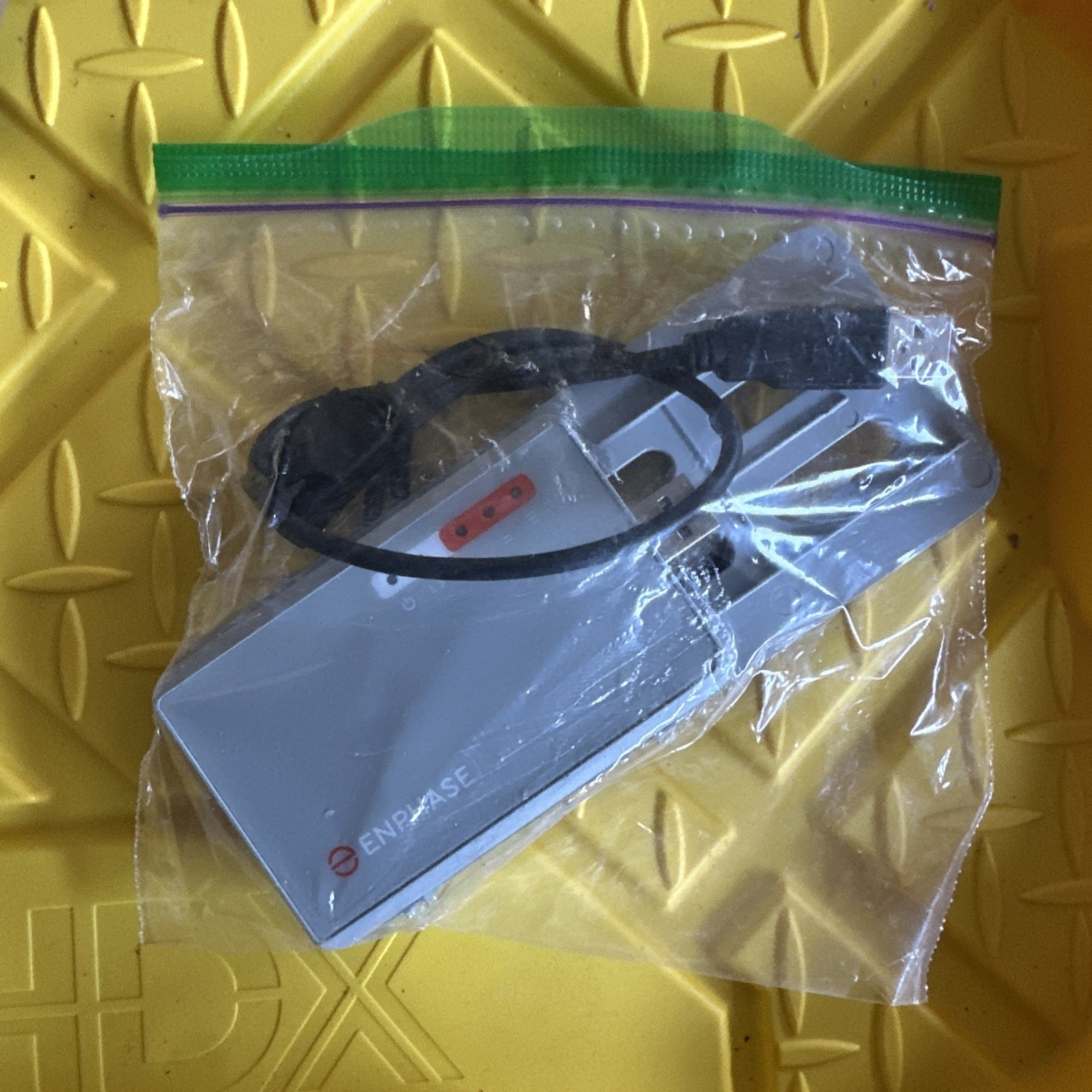 Enphase M1-06-SP-05 Cell Modem New Never Activated - missing box.