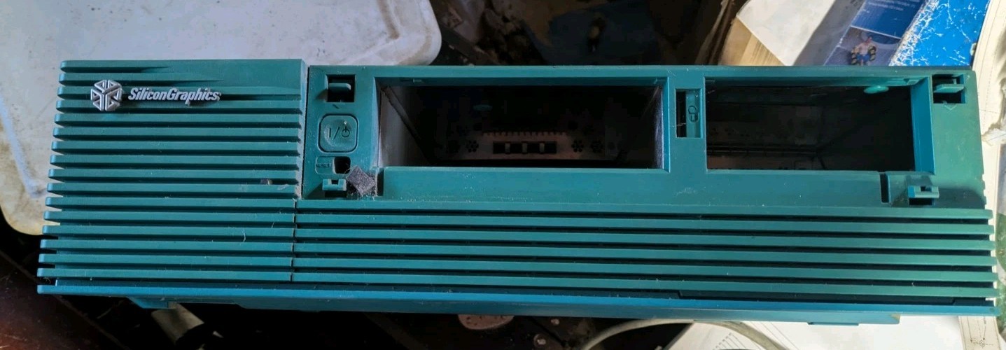Silicon Graphics SGI Indigo 2 PN:CMNB007Y100 Plays Musical Sound @ Boot Untested