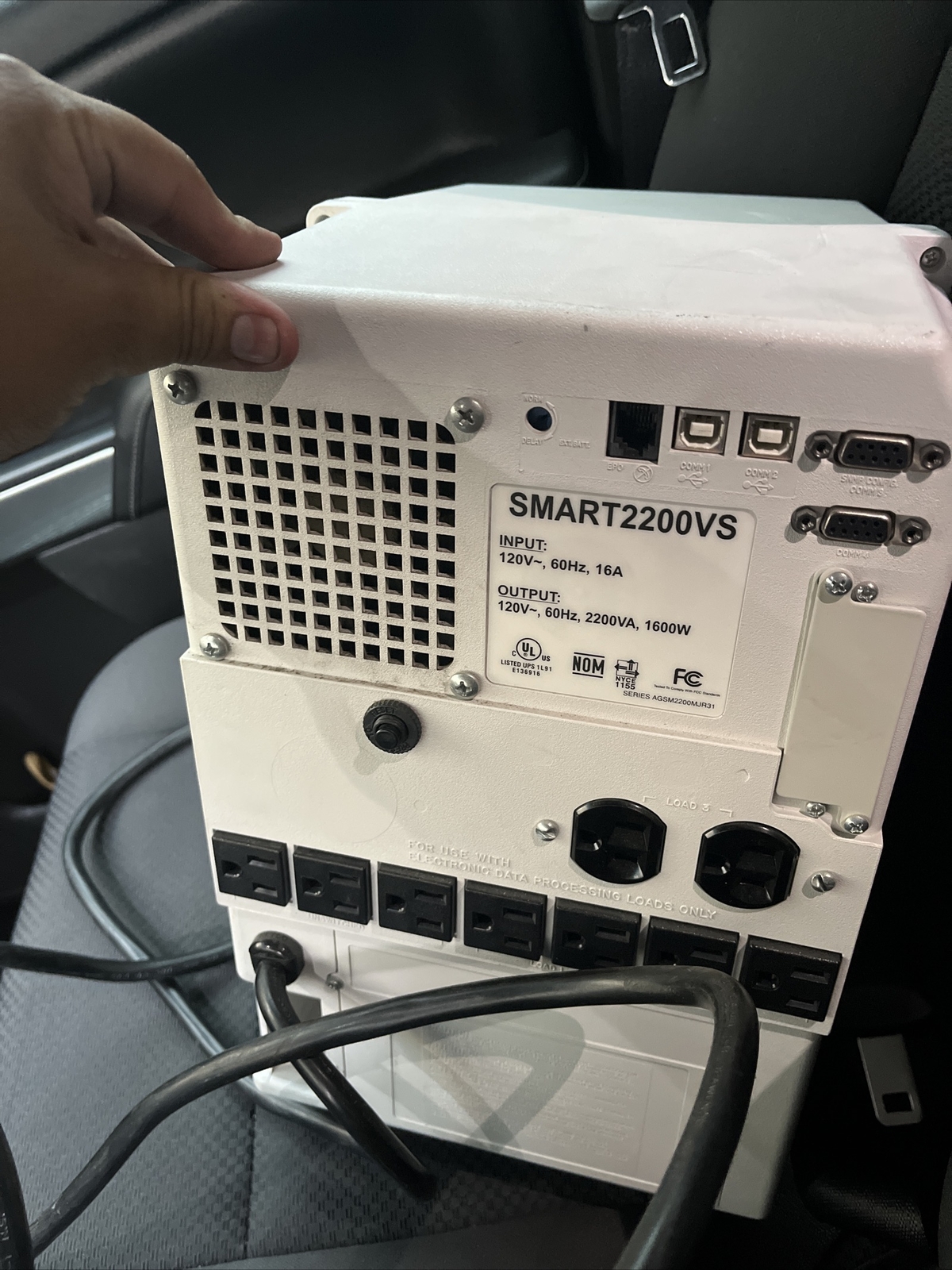 Tripp Lite UPS: SMART2200VS
