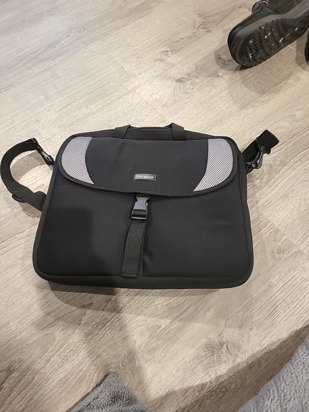 TARGUS CVR200