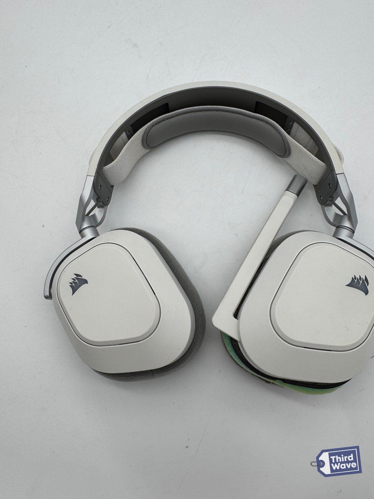 Corsair HS80 RGB Wireless Gaming Headset Dolby Atmos PC Mac PS5 PS4 White