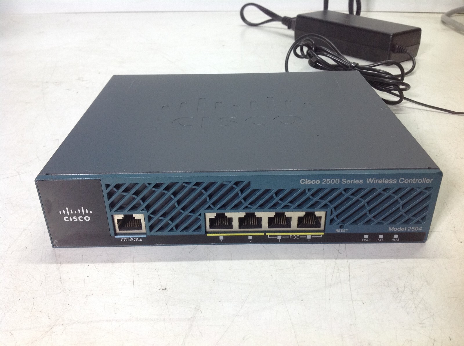 Cisco 2504 AIR-CT2504-K9 Wireless Controller