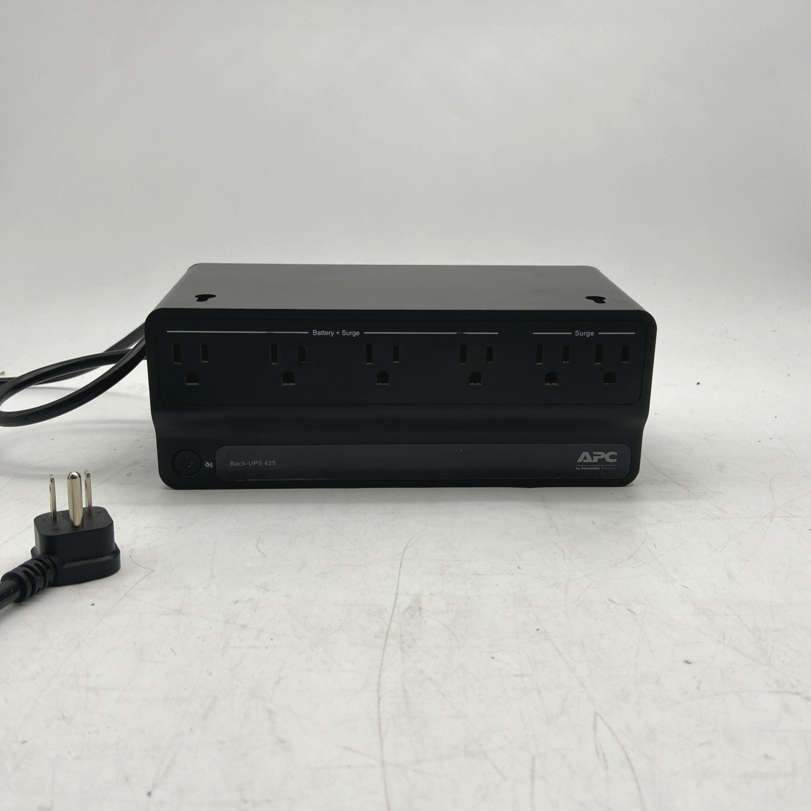 APC Back-UPS 425 BE425M Uninterruptible Power Supply NO BATTERY