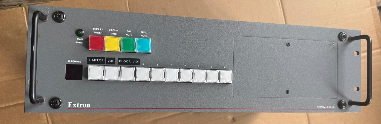 Pristine Extron System 10 Plus Configurable RGB 10-Input Audio Video Switcher