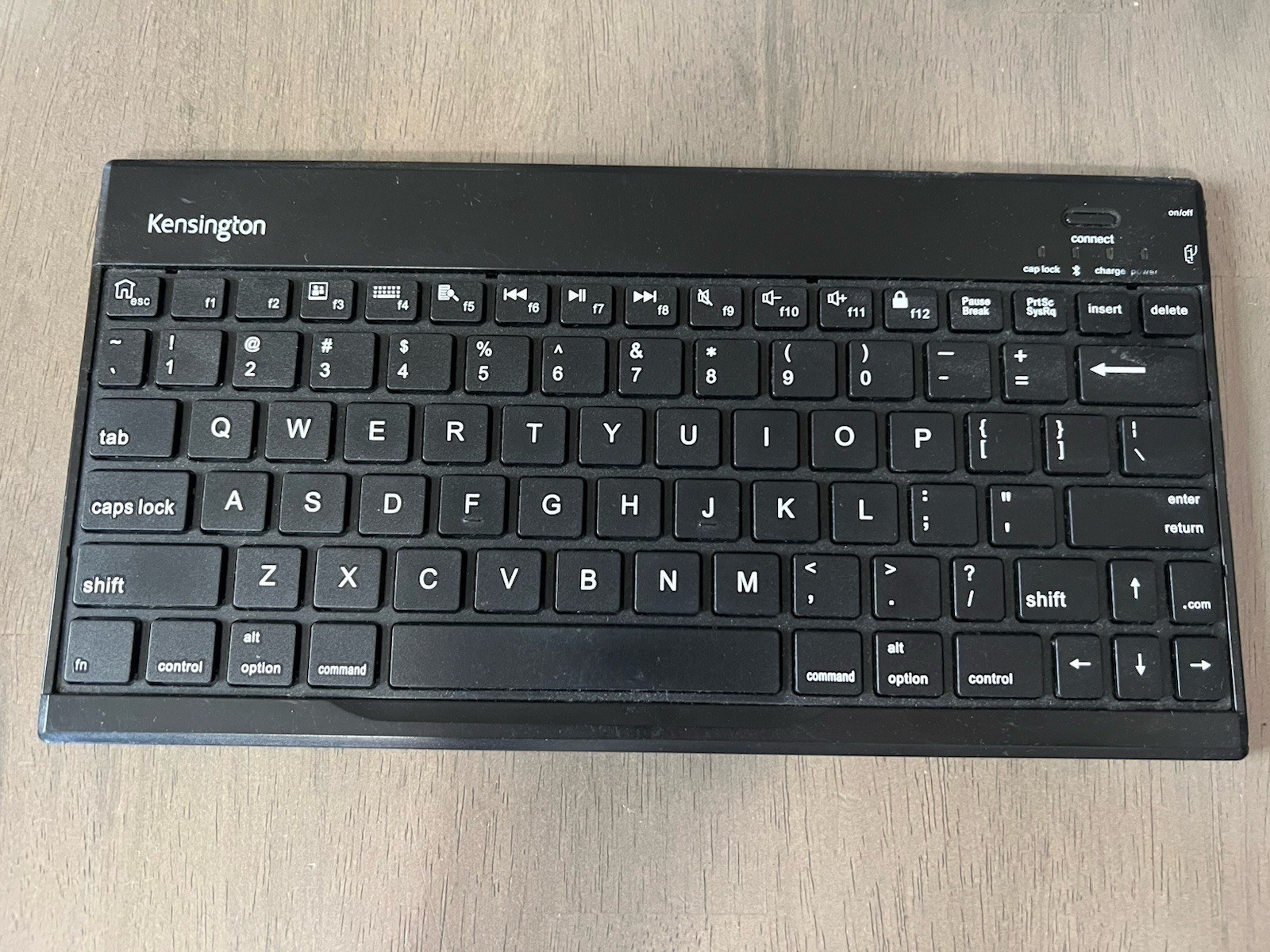 Kensington KeyFolio Pro 2 Bluetooth Keyboard K39512US Black Used