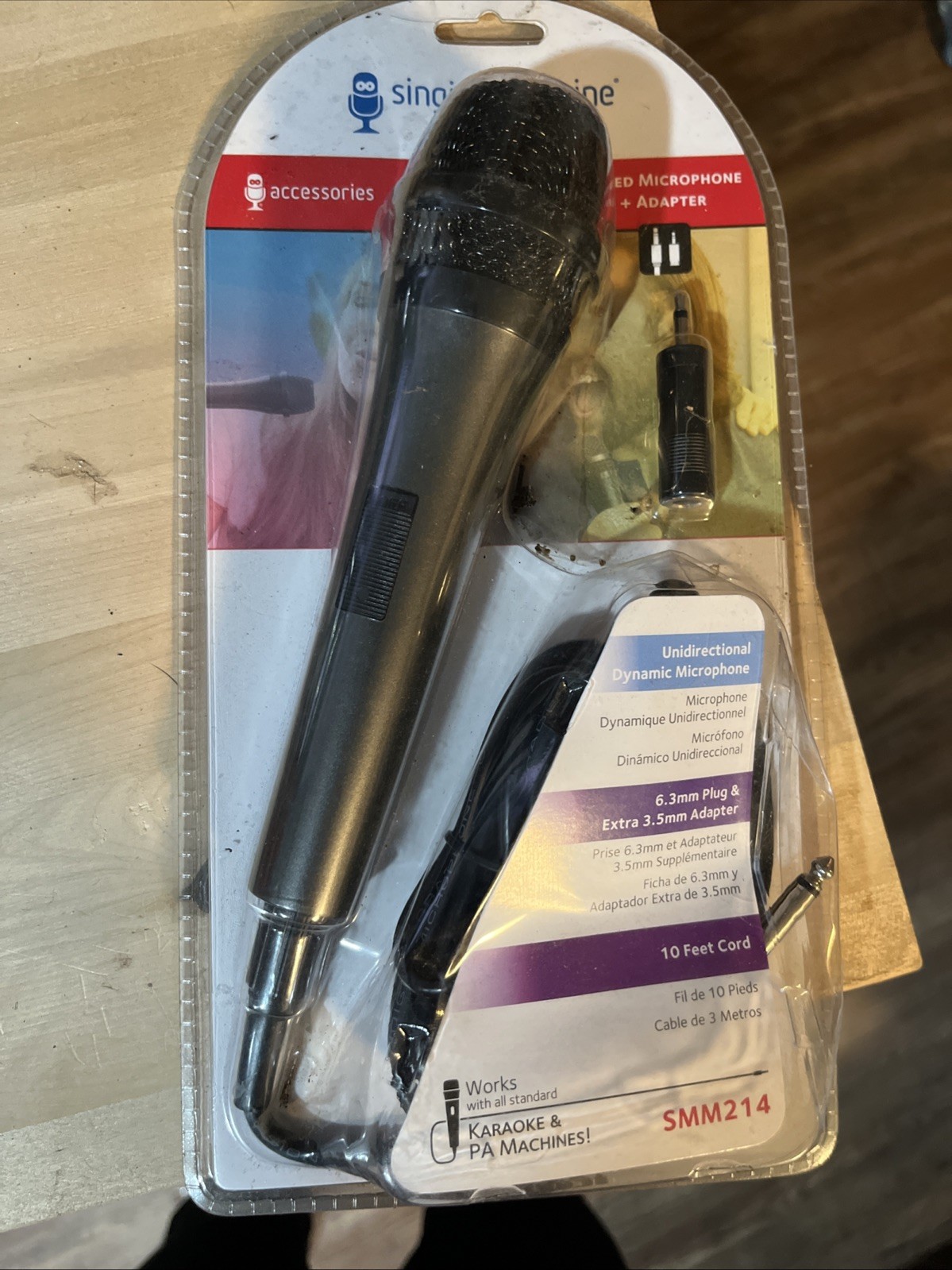 Singing Machine SMM 214 Unidirectional Dynamic Wired Microphone + Adapter Black