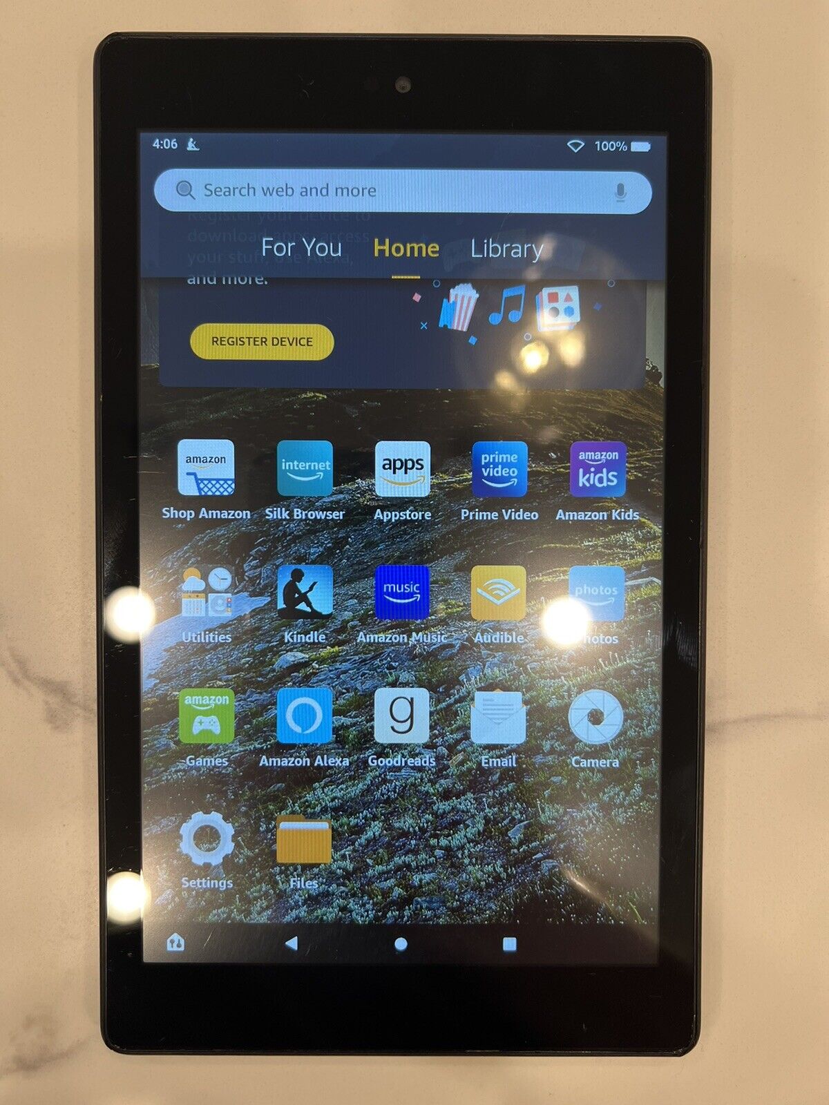 Amazon Kindle Fire HD 8 (8th Gen) - 16 GB, Wi-Fi, 8in - Tablet - Black