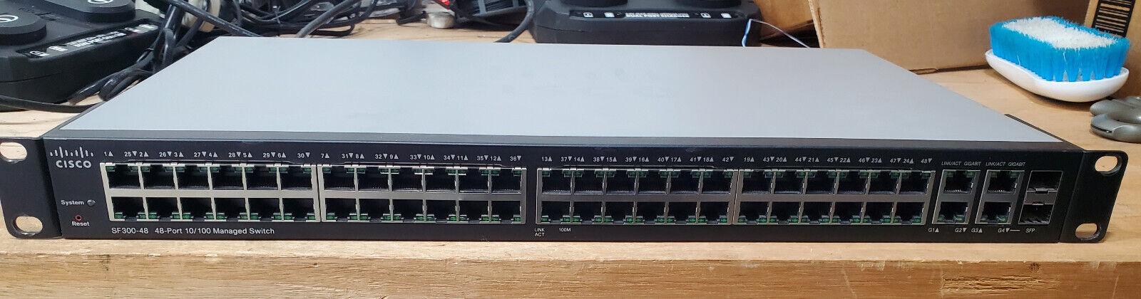 Cisco SF300-48 SRW248G4 48-port Switch Tested And Defaulted