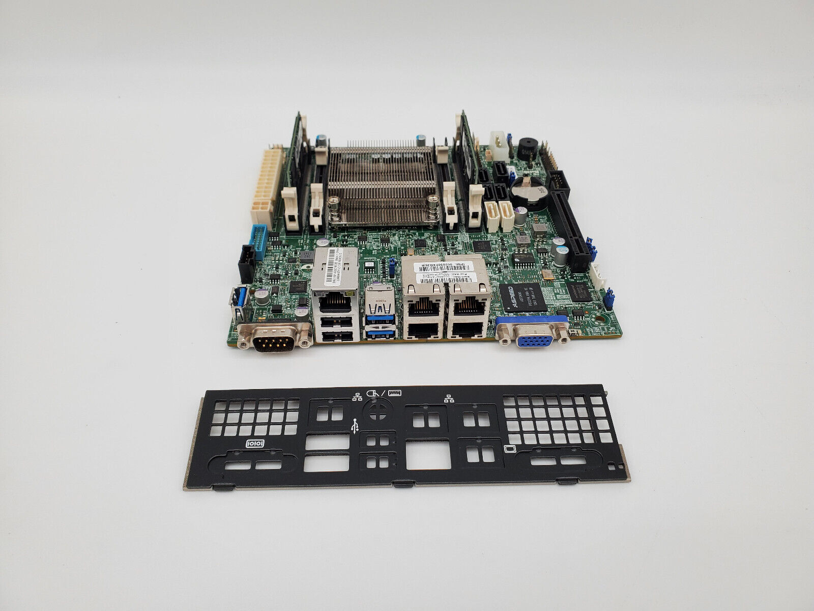 Supermicro A1SRI-2758F Motherboard ITX Intel Atom C2758 8GB ECC RAM
