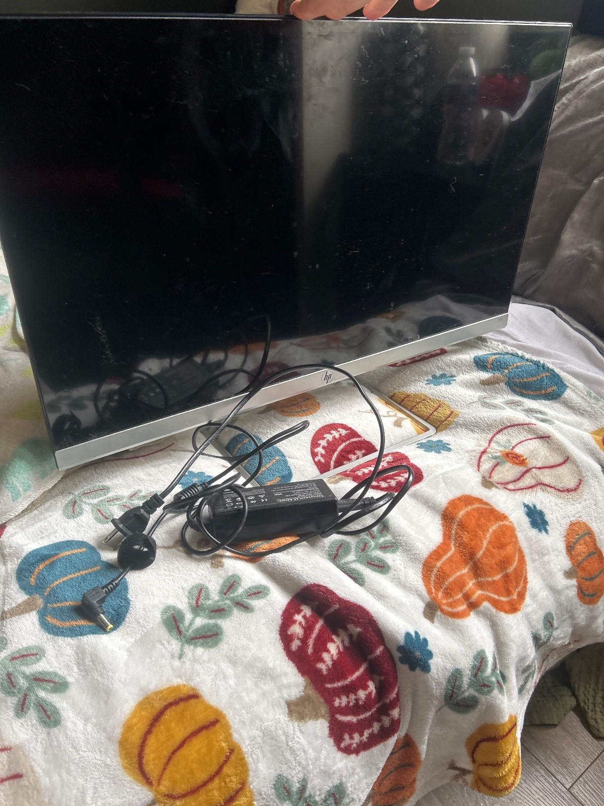 HP 25ES 25-inch Monitor