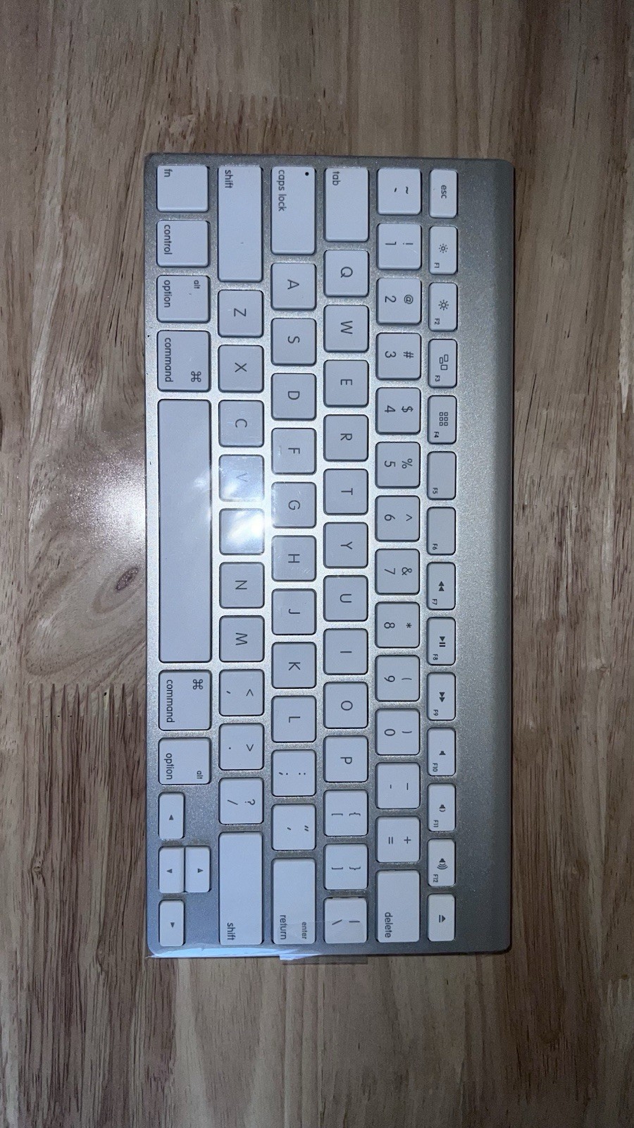 Apple Wireless Keyboard A1314 Nordic Layout Danish Norwegian Æ Ø Å Bluetooth