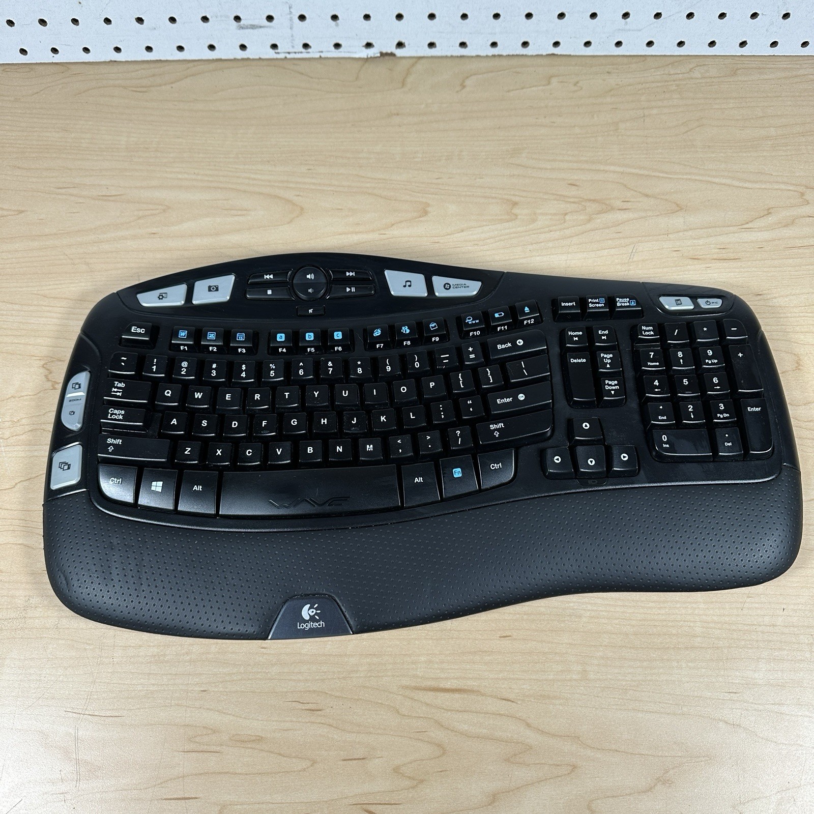 Logitech K350 Comfort Wave Wireless Keyboard No USB Doggle