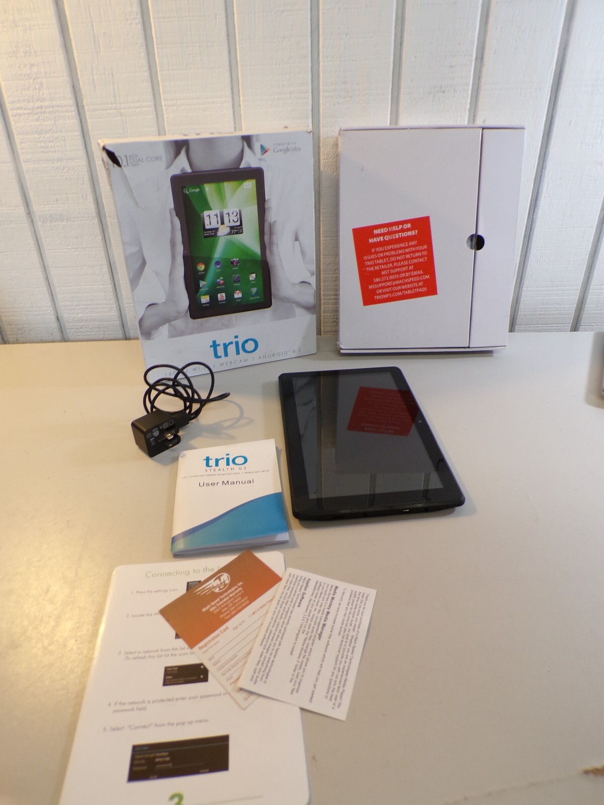 Trio Stealth 10 1/4 inch Dural Core Tablet 16GB/ WiFi / FT-R cam /Android 4.1