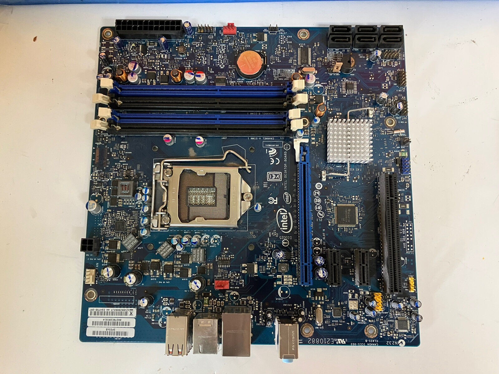 ~ Intel DP55WB E64798-207 Motherboard mATX Socket LGA1156 4 Slot DDR3