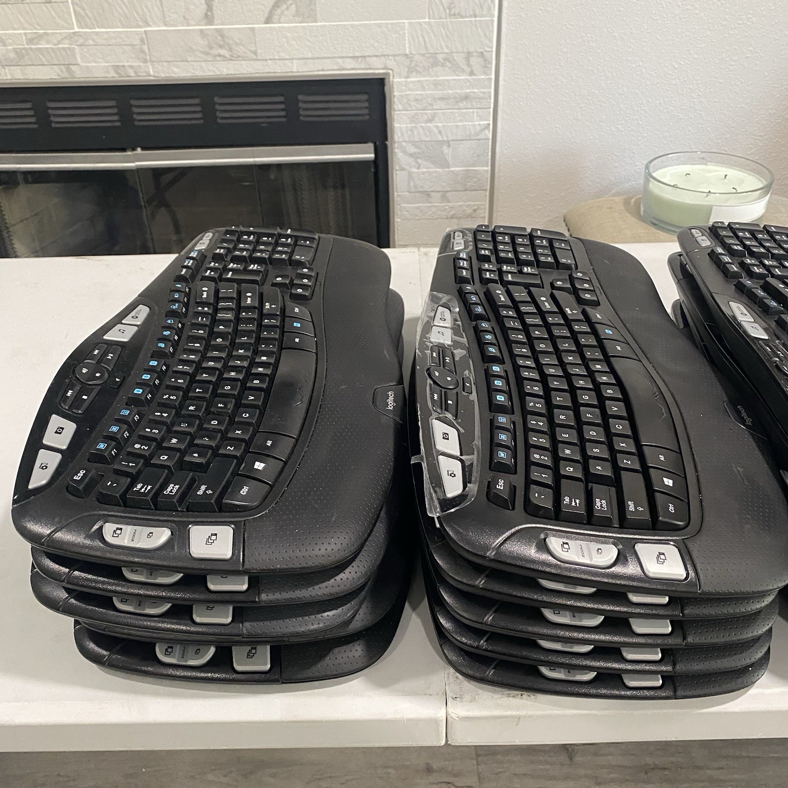 Lot of 20 Logitech Wave K350 Y-R0053 Ergonomic Wireless Keyboard no/ USB Dongle