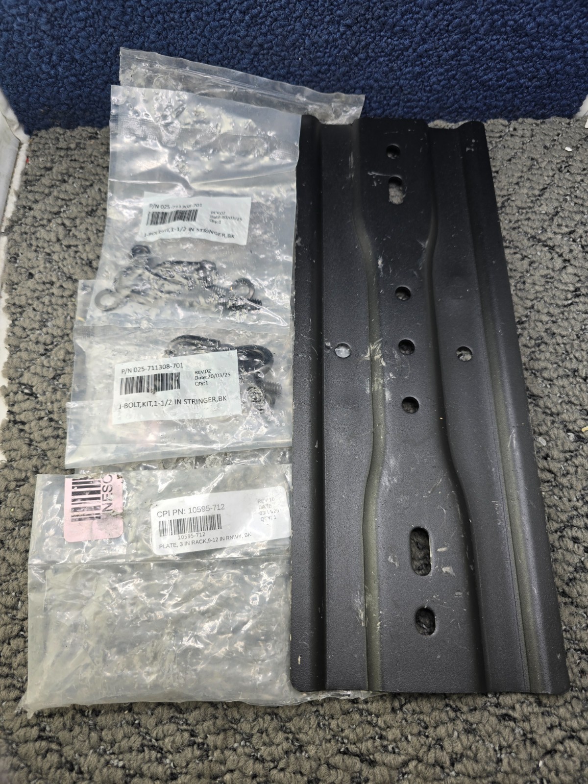 CPI 10595-712 3" Black Channel Rack-to-Runway Mounting Plate 9" to 12" Runway
