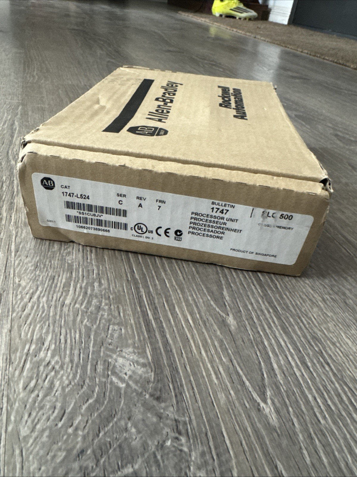 Surplus Open Allen Bradley 1747-L524 C Frn 7 Processor SLC 500 5/02 DH-485 New