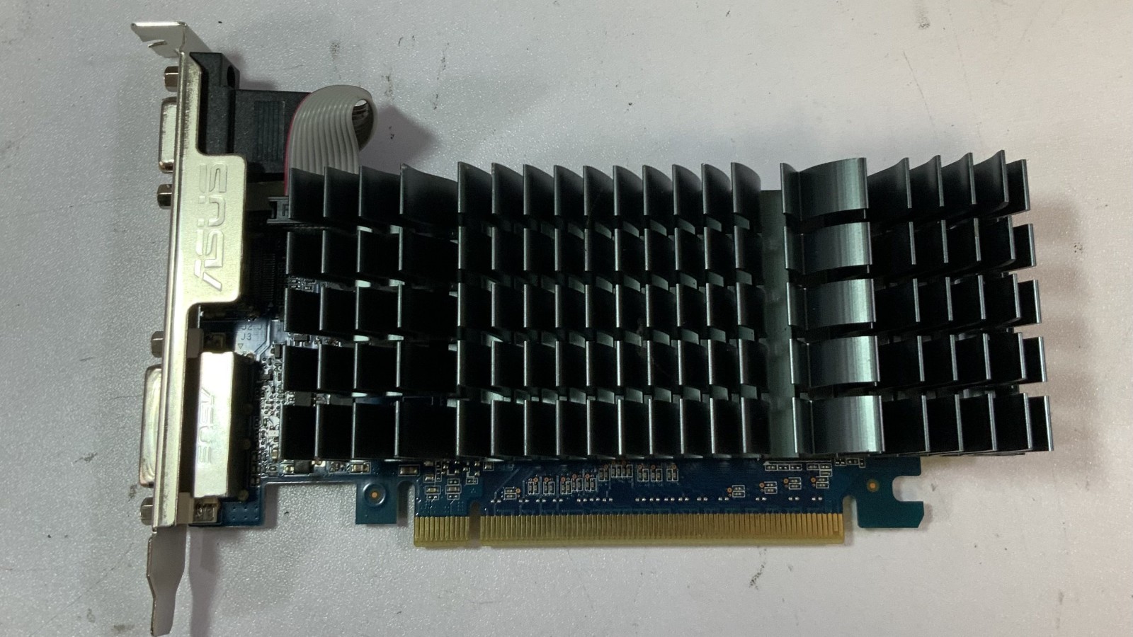 ASUS GeForce GT 610 2GB DDR3 SDRAM Graphic Card (GT610-2GD3-CSM) "P4F"
