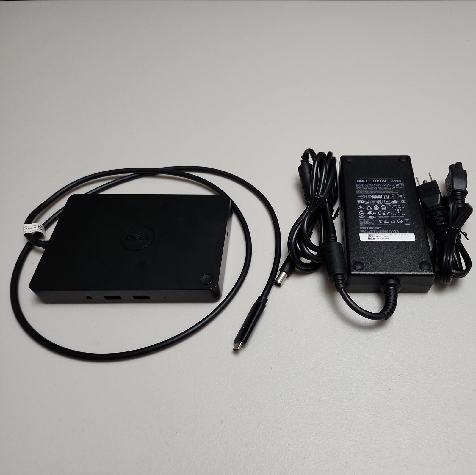 Dell WD15 Monitor Dock 4K with 180W Adapter, USB-C