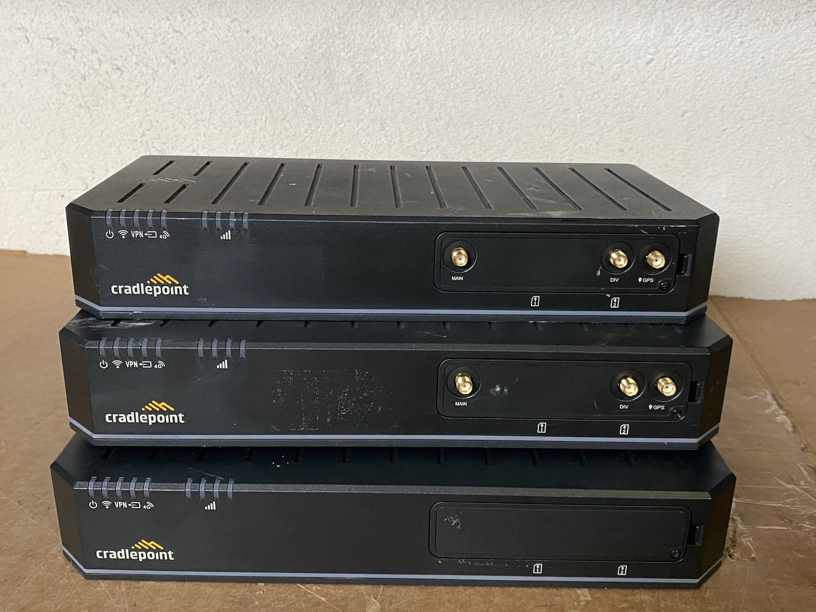 Lot Of 3 Genuine Cradlepoint E300 Series Router E300-C4D / E300-C7C