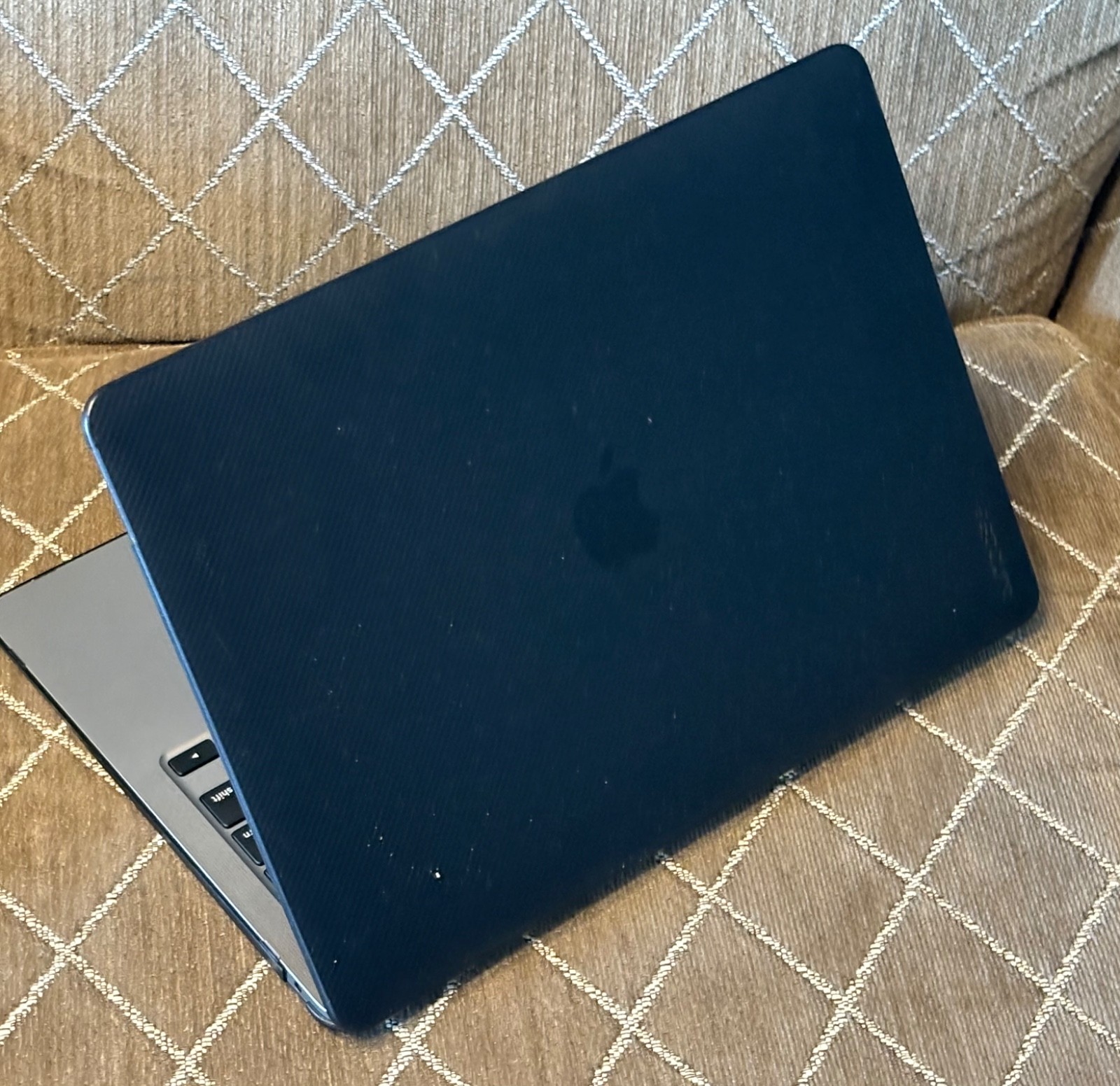 Apple 2020 MacBook Air 1T SDD, 8GB, 100% New Battery, Flawless