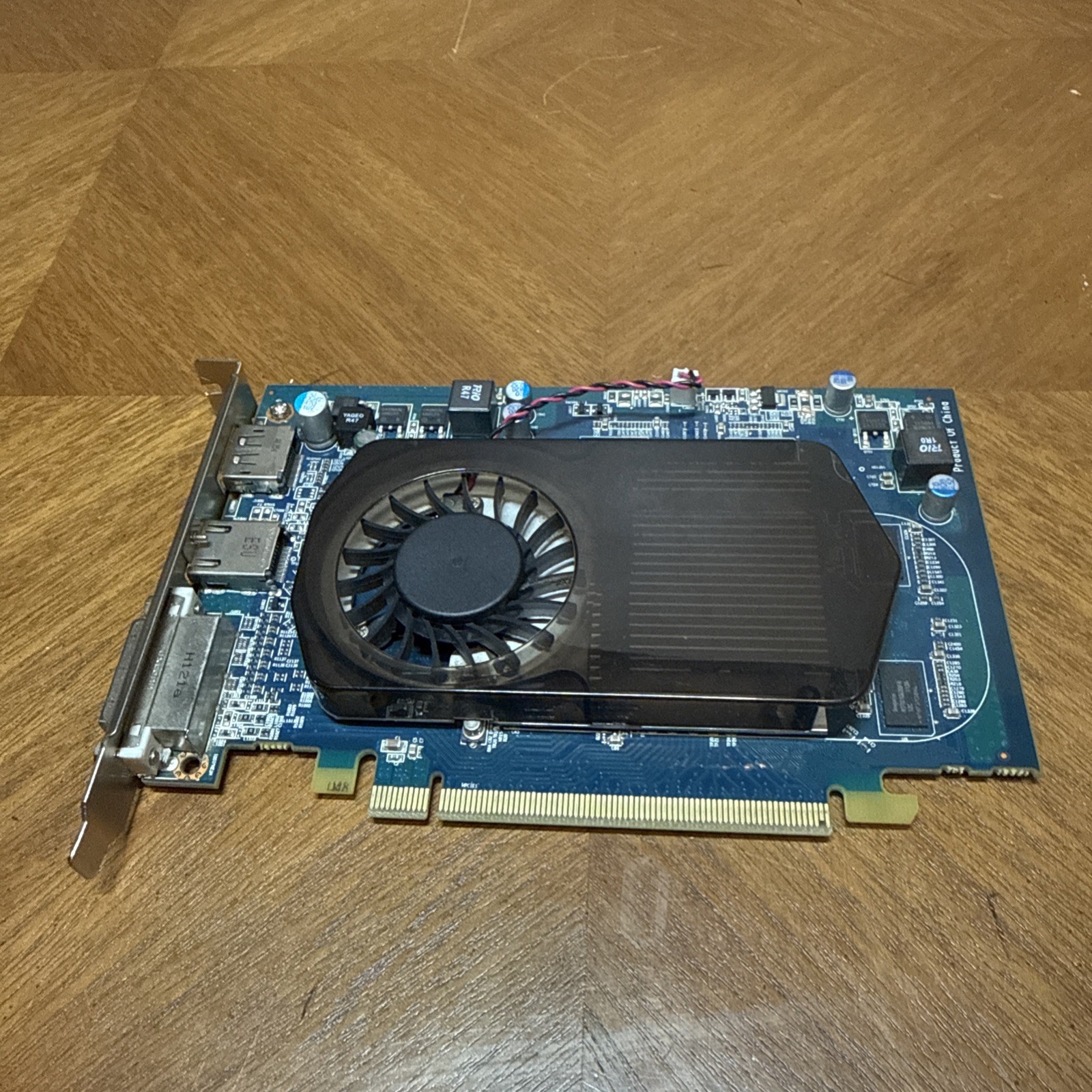 AMD Radeon HD 5570 1GB DDR3