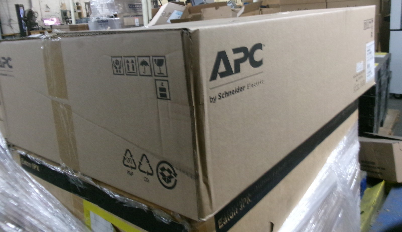 NEW OPEN BOX APC SRT72RMBP UPS BACKUP BATTERY