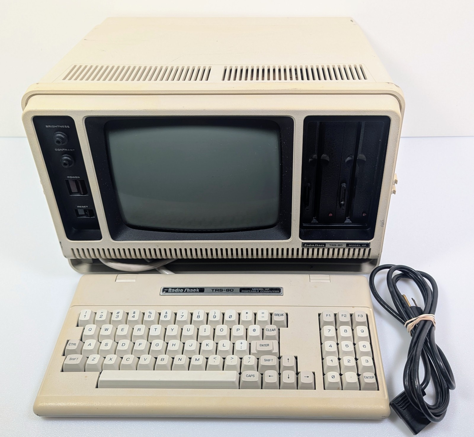 Radio Shack TRS-80 Model 4P Computer w Keyboard - Powers On- For Parts Or Repair