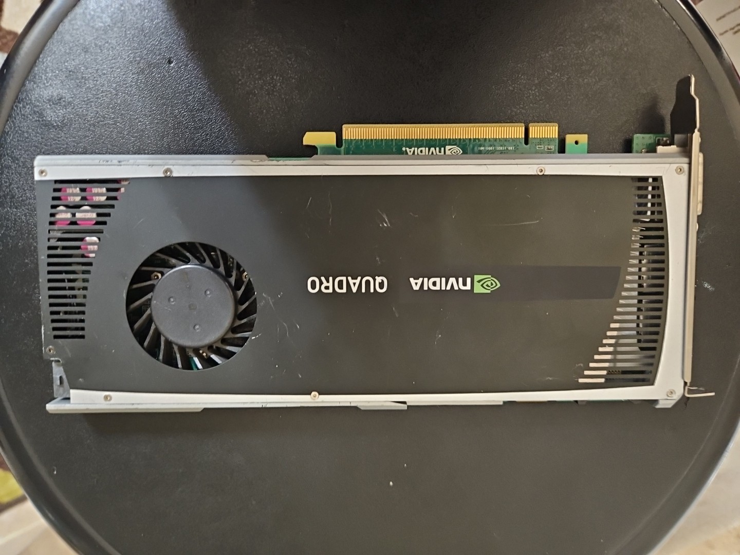 NVIDIA QUADRO 4000