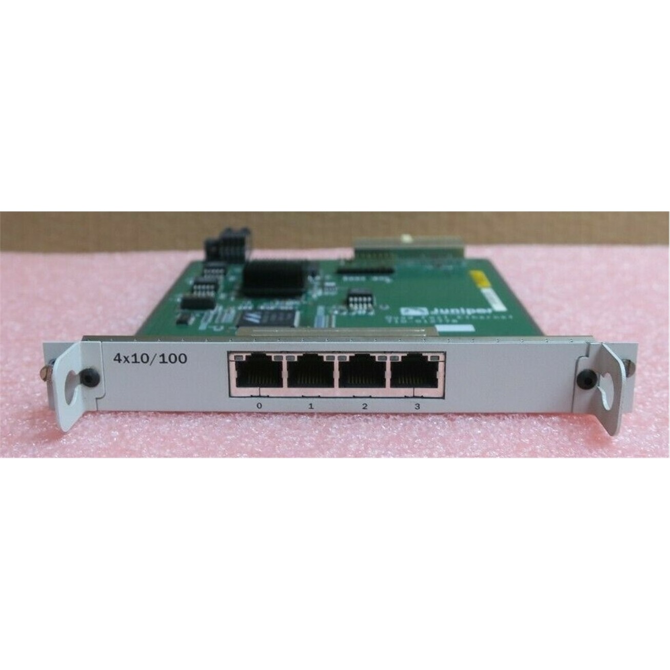 Juniper Networks 710-012778 4-Port Network Switch