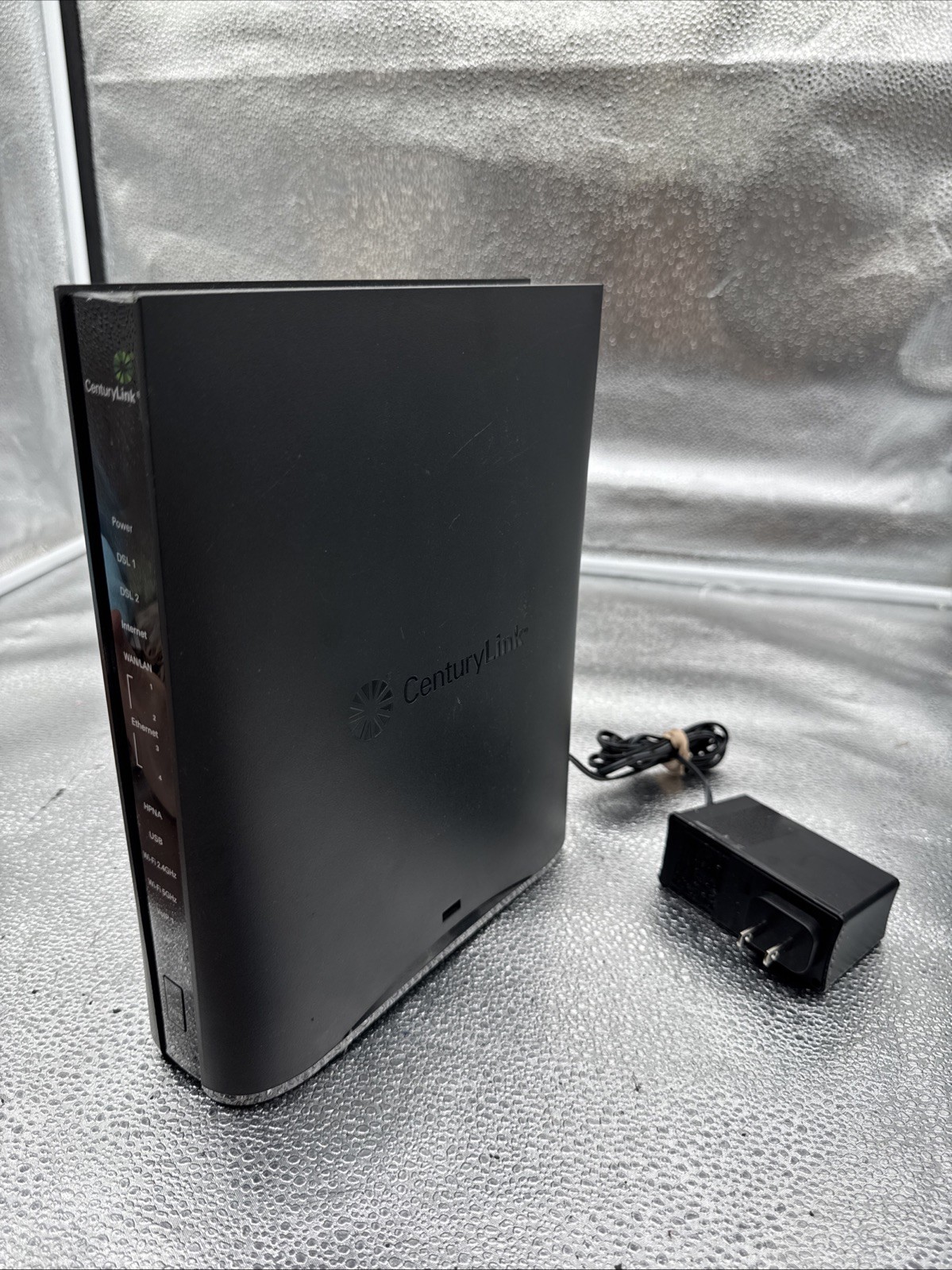 Centurylink C2100T 1000 Mbps 4 Port Modem Router.    D