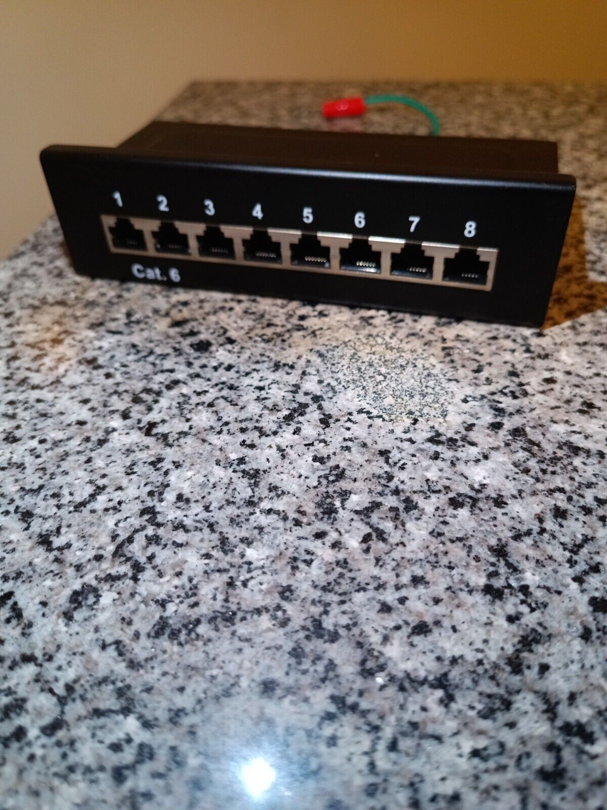 8 Port Patch Panel - RJ45 Cat6 Shielded Network Splitter Panel with Ground Wi...
