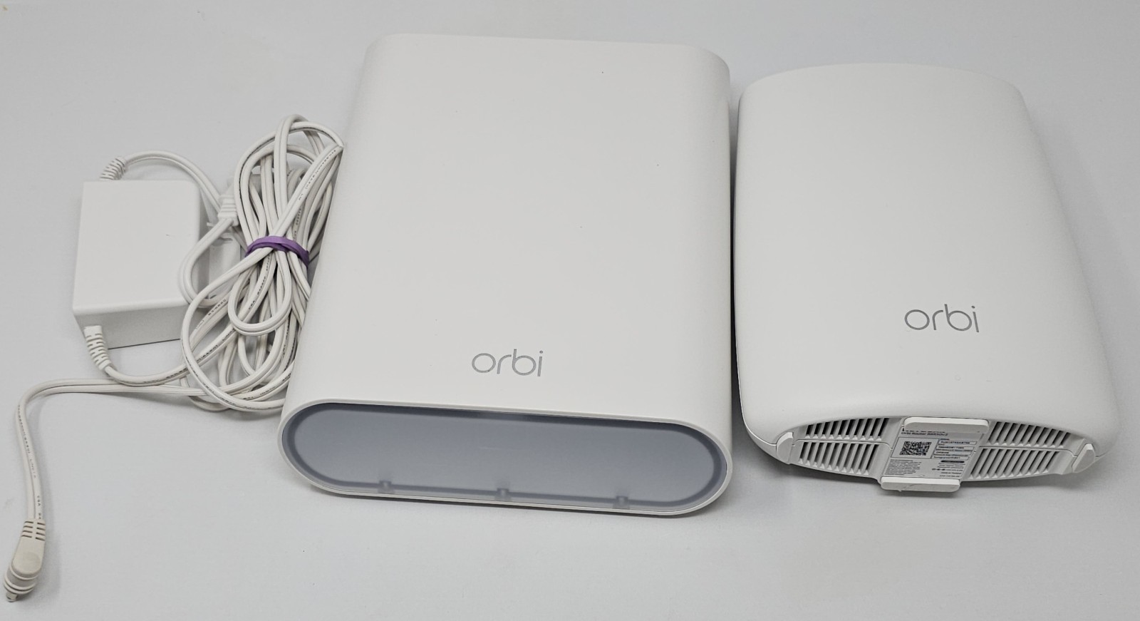 NETGEAR Orbi RBS50Yv2 Outdoor Satellite WiFi Extender + RBR50 Wireless Router 