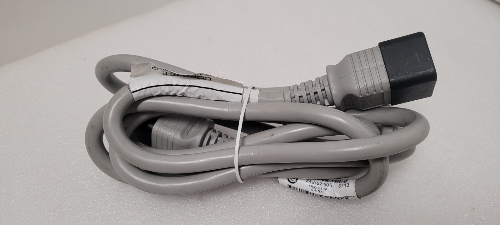 HP 242867-005 2m (6.6 ft.) C19 to C20 20Amp Power Cord (Gray) Cable 20A 250V