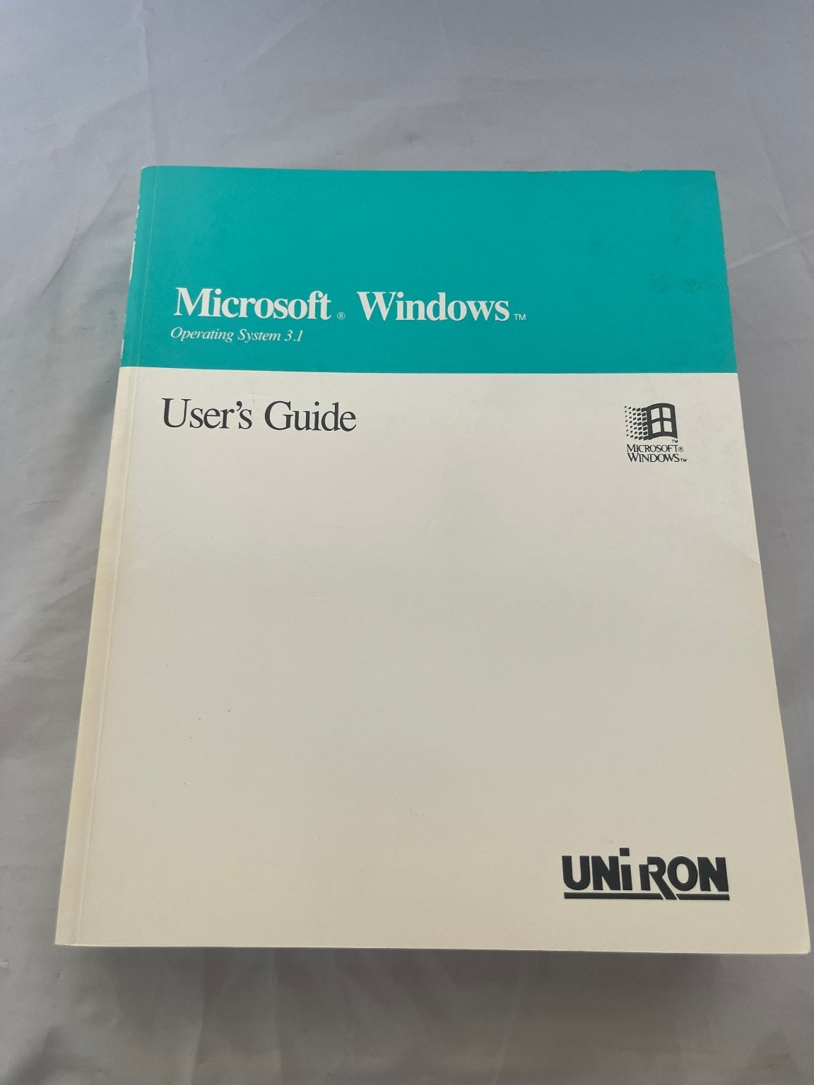 Microsoft Windows 3.1 User's Guide Manual Book Operating System PC21669-0492