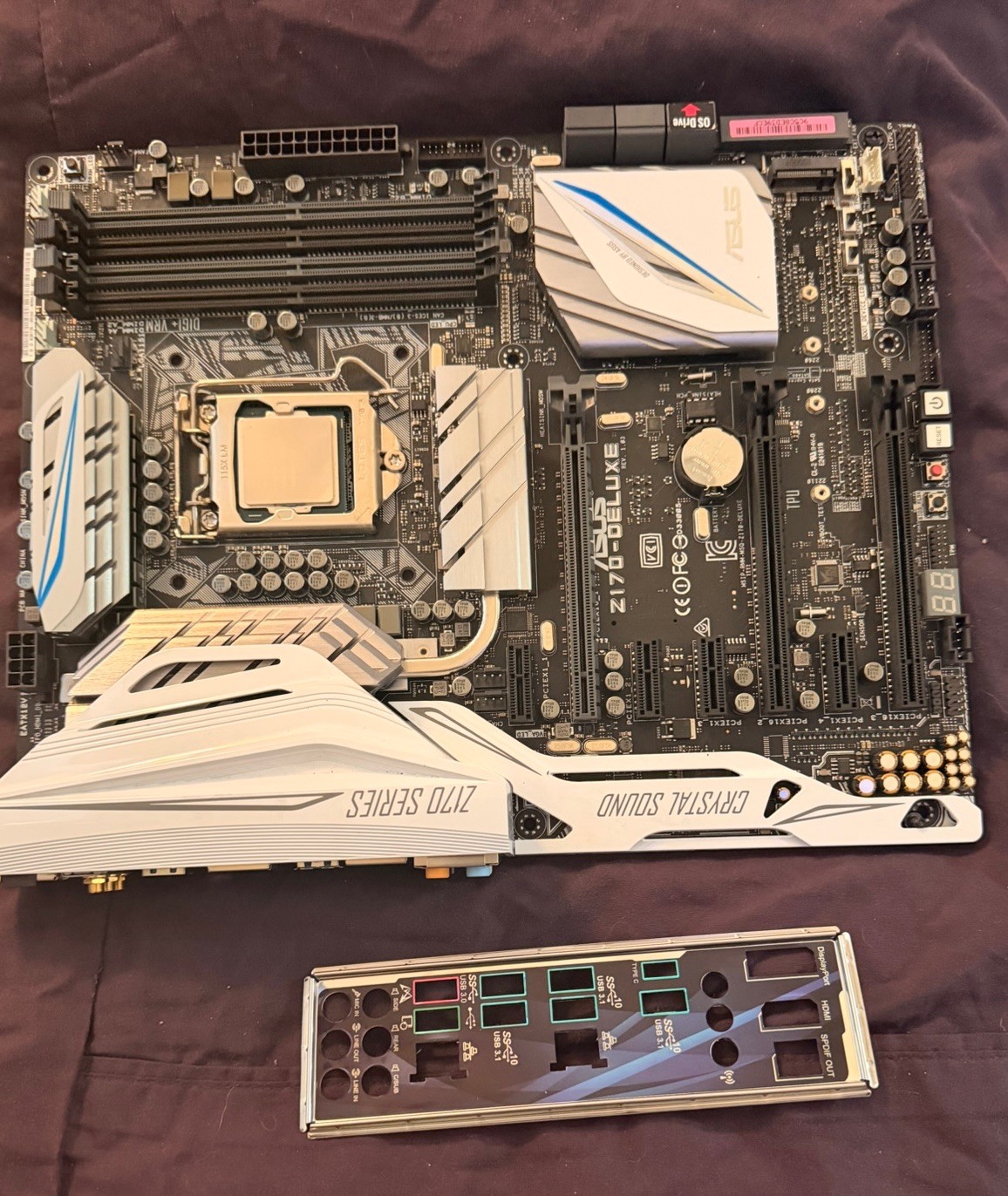 ASUS Z170-DELUXE Motherboard + Core i7-6700K CPU + IO Shield Aio